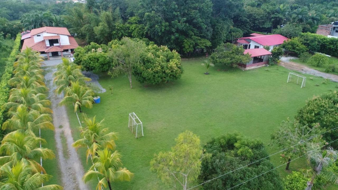Casa Campo Emaus Caucasia Dış mekan fotoğraf