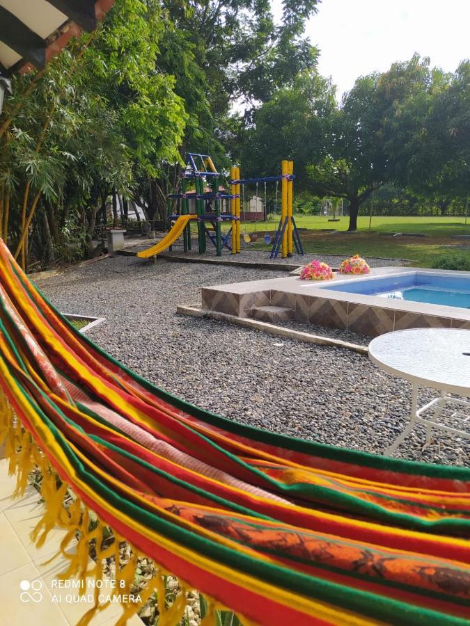 Casa Campo Emaus Caucasia Dış mekan fotoğraf
