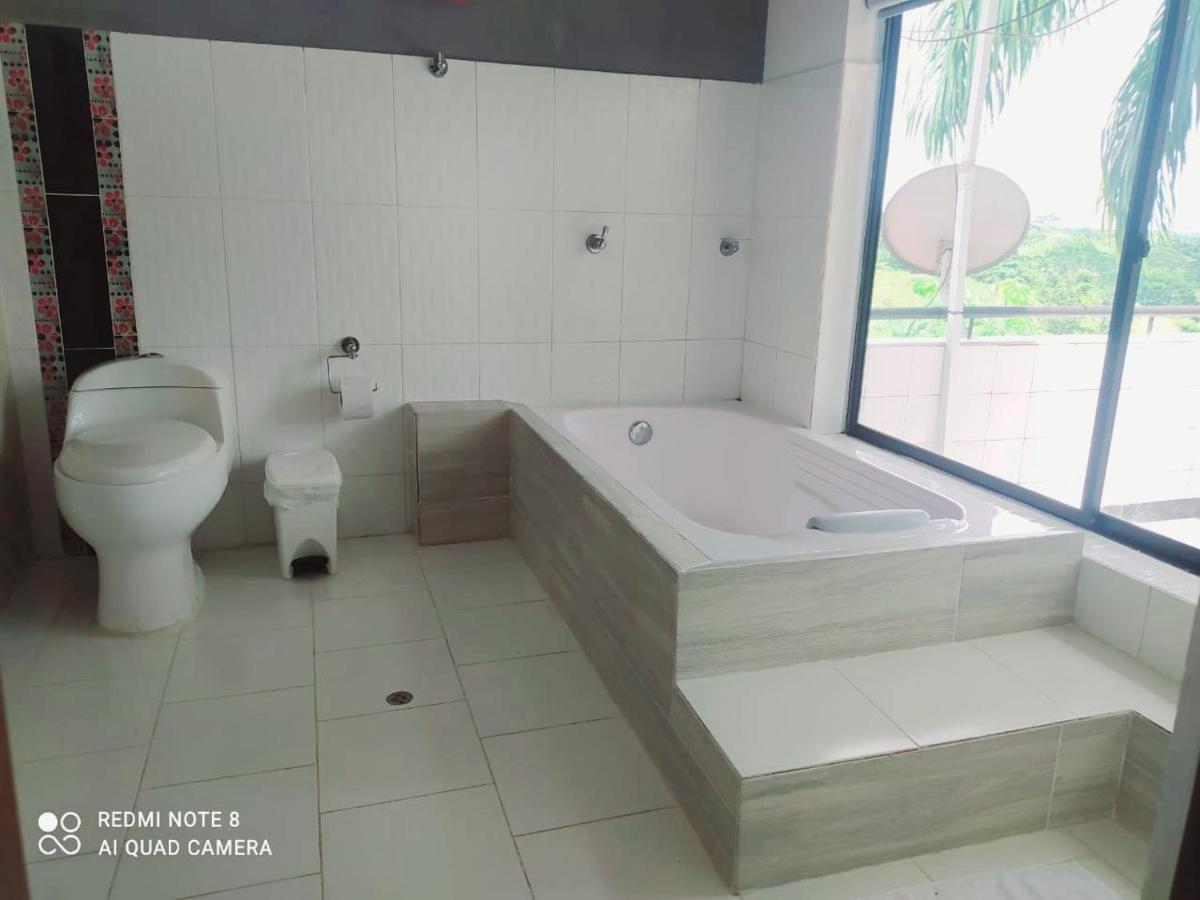 Casa Campo Emaus Caucasia Dış mekan fotoğraf